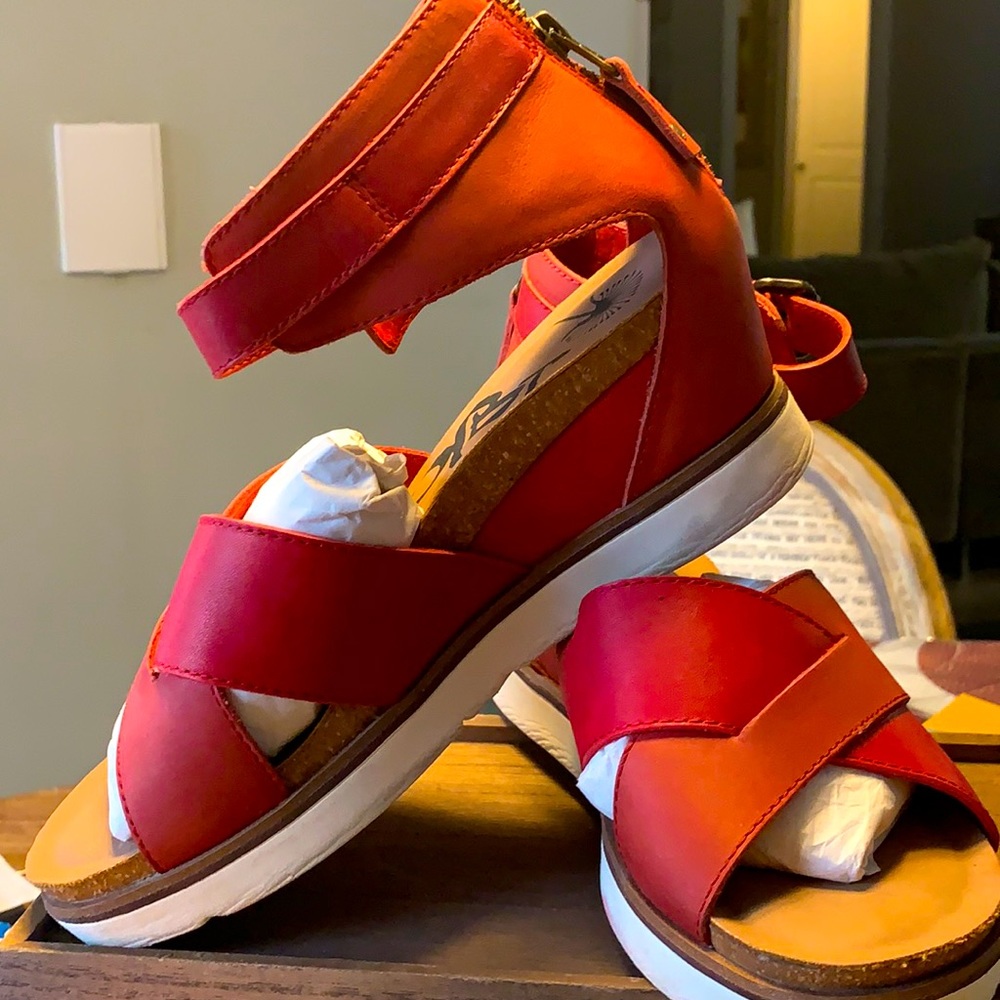 Red OTBT worn once with box- size 9.5